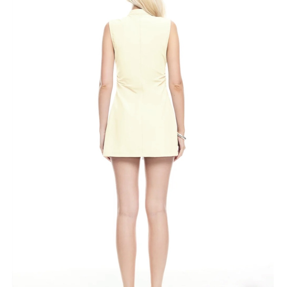 Elegant Cream Sleeveless Dress - Picture 2 of 4